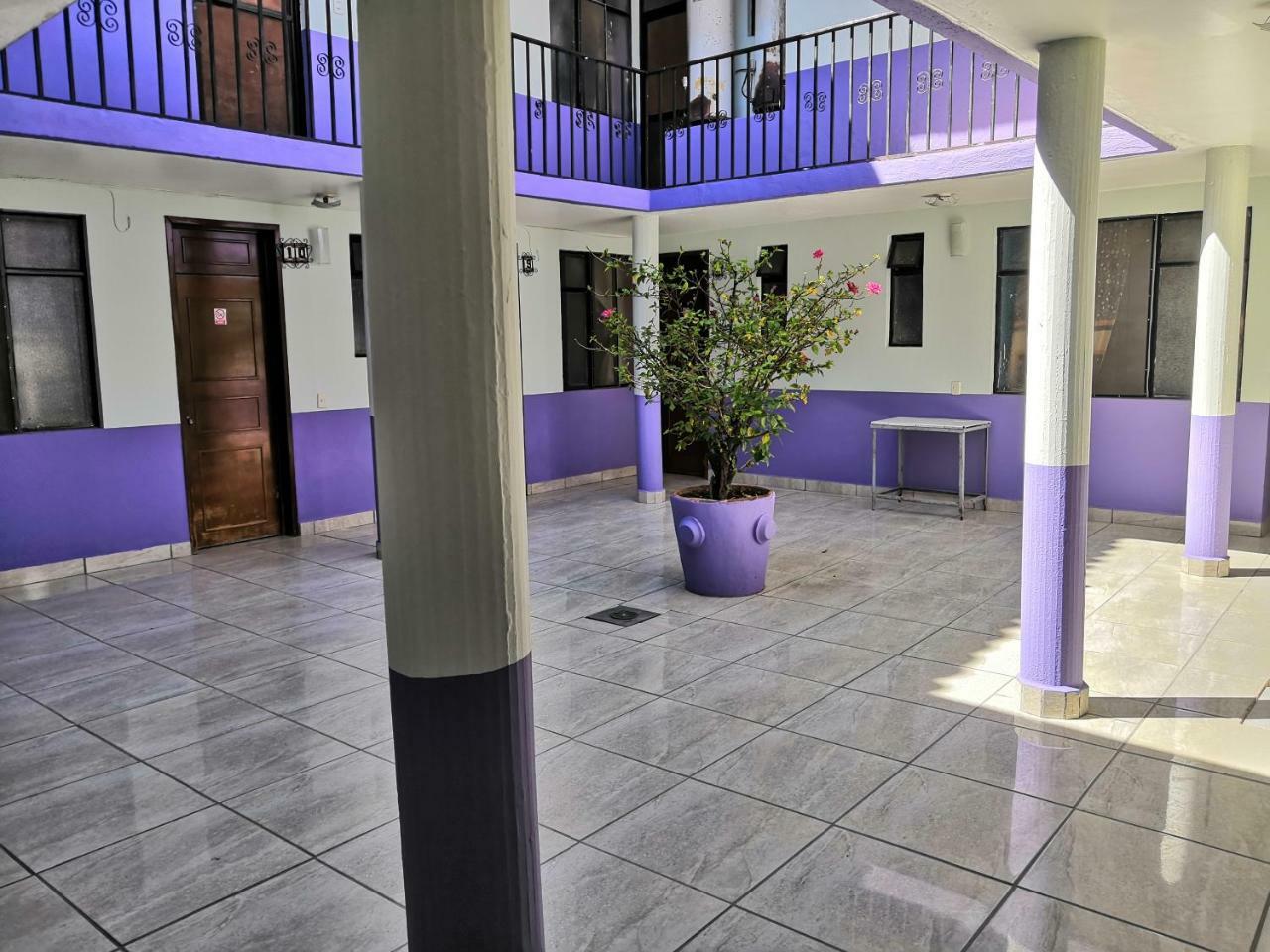 Hotel Los Arcos Pénjamo Екстериор снимка