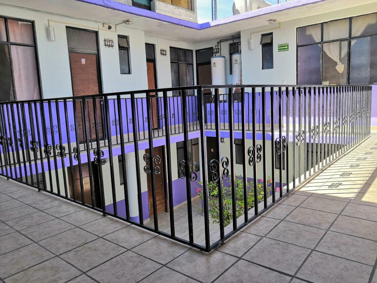 Hotel Los Arcos Pénjamo Екстериор снимка
